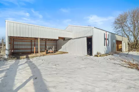 Exterior - 6446 W Beard, Perry, MI 48872 photo 16 of 17