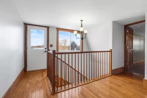 Entry Way - 6446 W Beard, Perry, MI 48872 photo 4 of 6