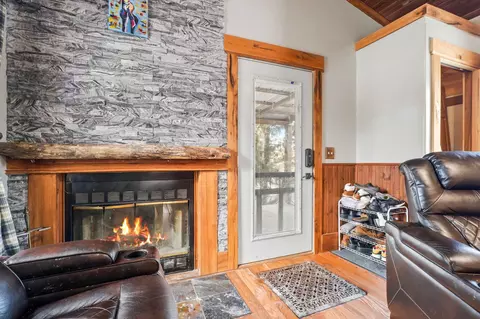 Entry Way - 6446 W Beard, Perry, MI 48872 photo 1 of 6