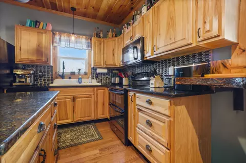 Kitchen - 6446 W Beard, Perry, MI 48872 photo 7 of 7