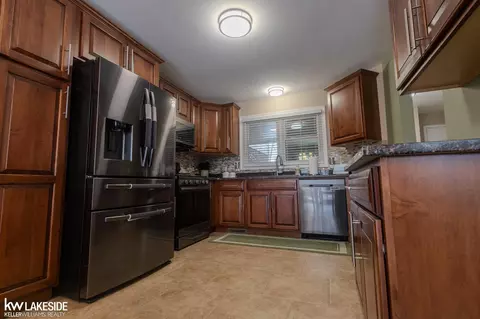 45744 Limerick, Macomb, MI 48044 photo 11