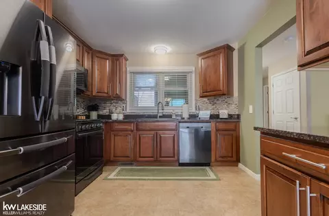 45744 Limerick, Macomb, MI 48044 photo 10