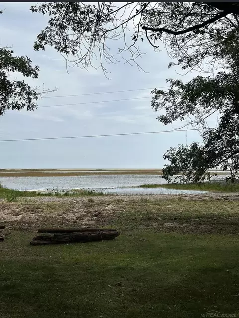 0 Oak, Pinconning, MI 48650 photo 5