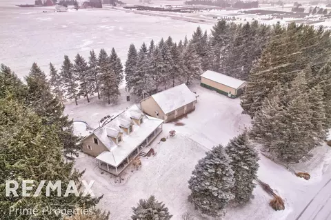 1205 Pine Lk, Marlette, MI 48453
