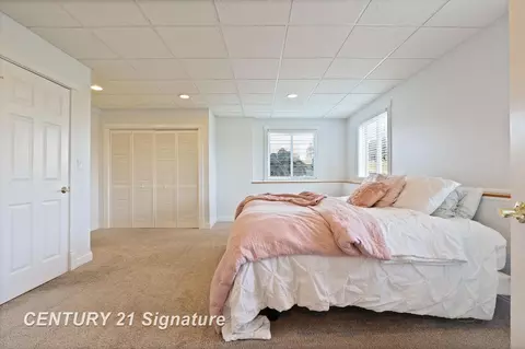 Bedroom - 4050 Hackett Rd, Saginaw, MI 48603 photo 5 of 5