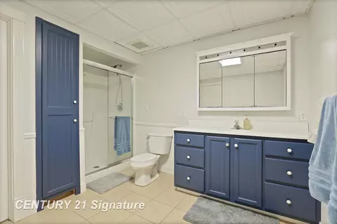 Bath - 4050 Hackett Rd, Saginaw, MI 48603 photo 7 of 7