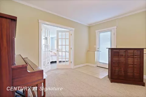Entry Way - 4050 Hackett Rd, Saginaw, MI 48603 photo 8 of 9
