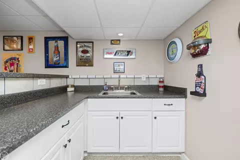 Kitchen - 21258 Fairfield, Macomb, MI 48044 photo 5 of 5
