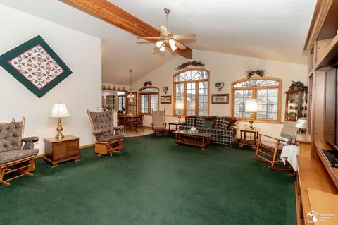 Living - 1191 Mapleway, Temperance, MI 48182 photo 3 of 7