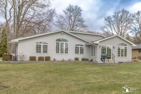 Exterior - 1191 Mapleway, Temperance, MI 48182 photo 4 of 10