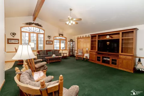 Living - 1191 Mapleway, Temperance, MI 48182 photo 2 of 7