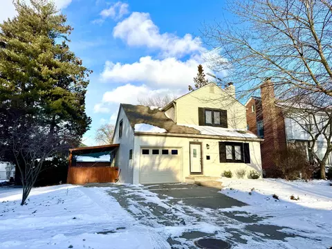 416 Touraine, Grosse Pointe Farms, MI 48236