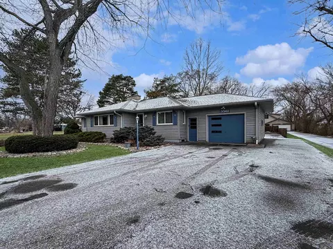3561 Kawkawlin Riv, Bay City, MI 48706