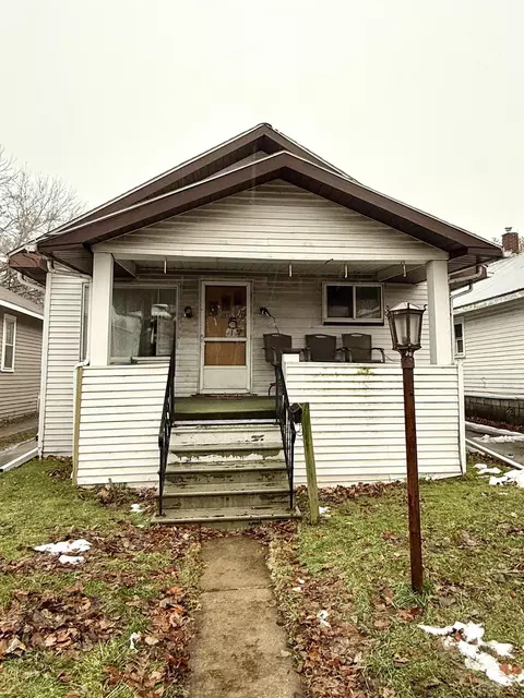 2125 State, Saginaw, MI 48602