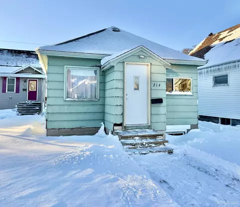 214 S 18th, Escanaba, MI 49829