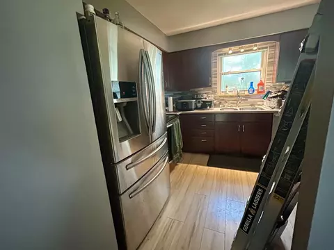 Kitchen - 4083 W Herbison, Dewitt, MI 48820 photo 3 of 3