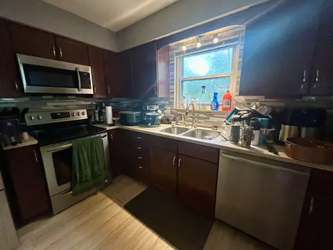Kitchen - 4083 W Herbison, Dewitt, MI 48820 photo 2 of 3