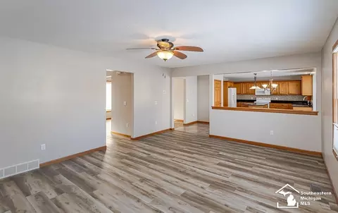 Living - 2234 Stirrup, Temperance, MI 48182 photo 3 of 4