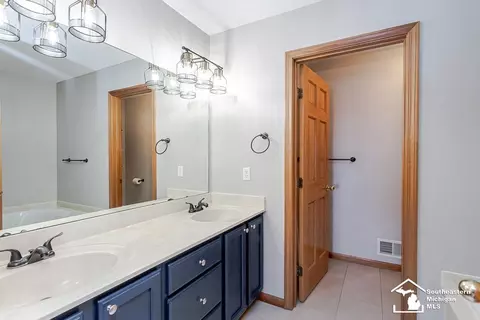 Bath - 2234 Stirrup, Temperance, MI 48182 photo 2 of 5