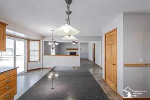 Kitchen - 2234 Stirrup, Temperance, MI 48182 photo 6 of 8