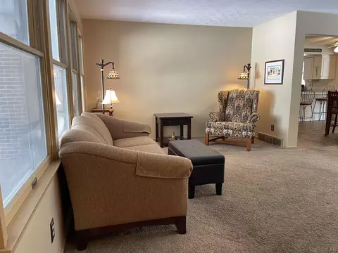 404 Mills, Saline, MI 48176 photo 4