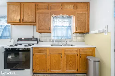 14358 Hendricks, Warren, MI 48089 photo 8