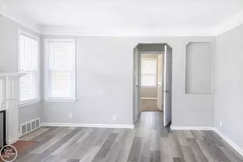 Living - 15608 Stricker, Eastpointe, MI 48021 photo 4 of 4
