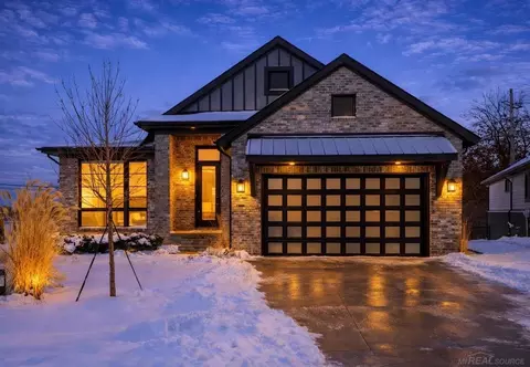 54714 Camden, Shelby Township, MI 48316