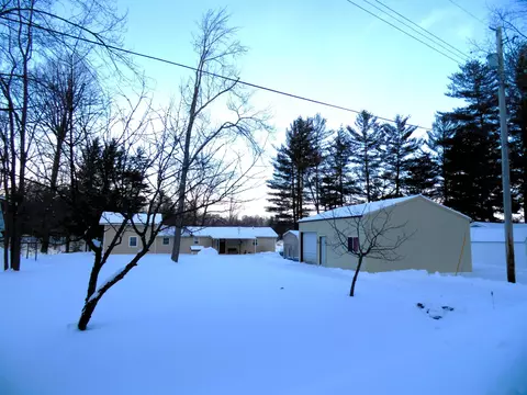 274 Lockwood, Gladwin, MI 48624