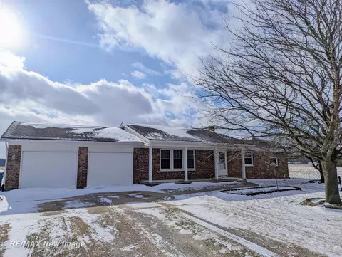 5502 King, Bridgeport, MI 48722