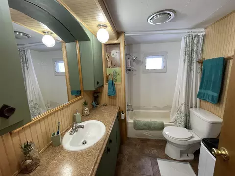 Bath - 6824 Keystone, Turner, MI 48765 photo 2 of 2