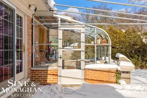 Exterior - 286 Grosse Pointe, Grosse Pointe Farms, MI 48236 photo 10 of 15