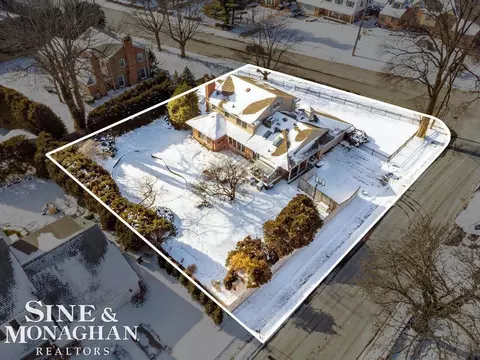 View/Area - 286 Grosse Pointe, Grosse Pointe Farms, MI 48236 photo 5 of 8