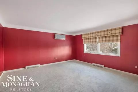 Bedroom - 286 Grosse Pointe, Grosse Pointe Farms, MI 48236 photo 5 of 6