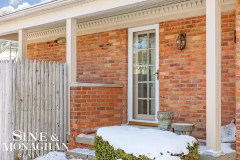 Exterior - 286 Grosse Pointe, Grosse Pointe Farms, MI 48236 photo 11 of 15