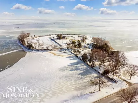 View/Area - 286 Grosse Pointe, Grosse Pointe Farms, MI 48236 photo 2 of 8