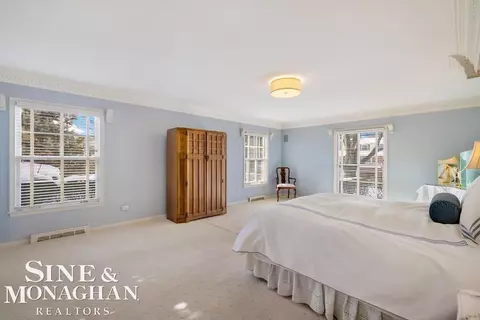 Bedroom - 286 Grosse Pointe, Grosse Pointe Farms, MI 48236 photo 1 of 6