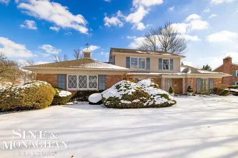 Exterior - 286 Grosse Pointe, Grosse Pointe Farms, MI 48236 photo 14 of 15