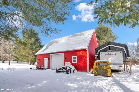 Exterior - 9652 Bartel, Columbus, MI 48063 photo 5 of 11