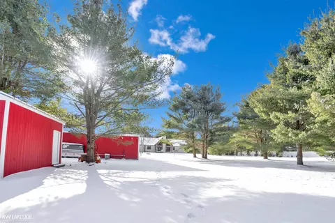 Exterior - 9652 Bartel, Columbus, MI 48063 photo 7 of 11