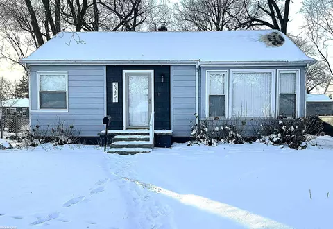 23451 Seneca, Oak Park, MI 48237
