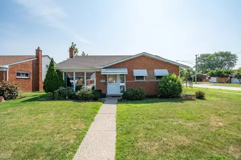 24612 Panama, Warren, MI 48091