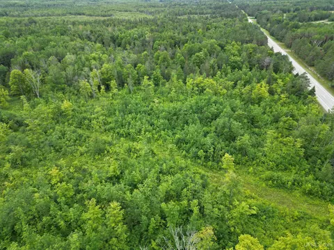 0 Us2, Gulliver, MI 49840