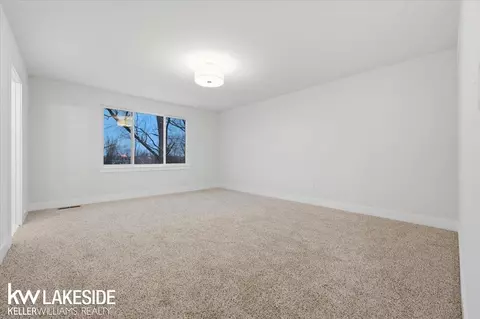 Bedroom - 45155 Twin Riv, Macomb, MI 48044 photo 2 of 3