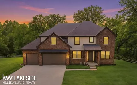 45155 Twin Riv, Macomb, MI 48044