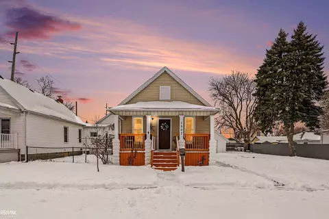 1507 Elk, Port Huron, MI 48060