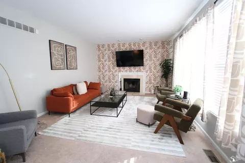 35773 Surrey, Romulus, MI 48174 photo 11