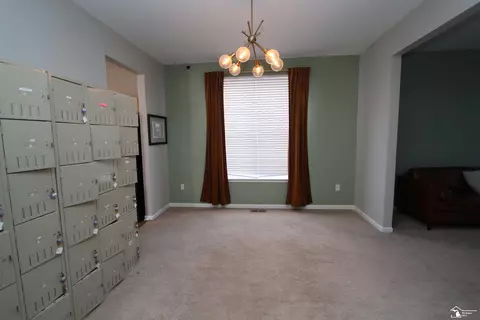 35773 Surrey, Romulus, MI 48174 photo 10