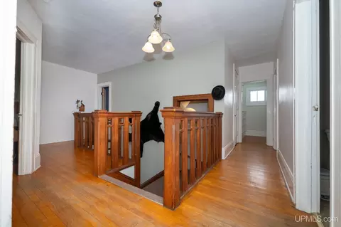 Entry Way - 704 N Main, Ishpeming, MI 49849 photo 4 of 8
