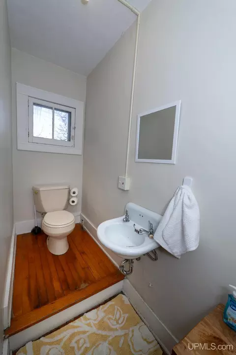 Bath - 704 N Main, Ishpeming, MI 49849 photo 4 of 5